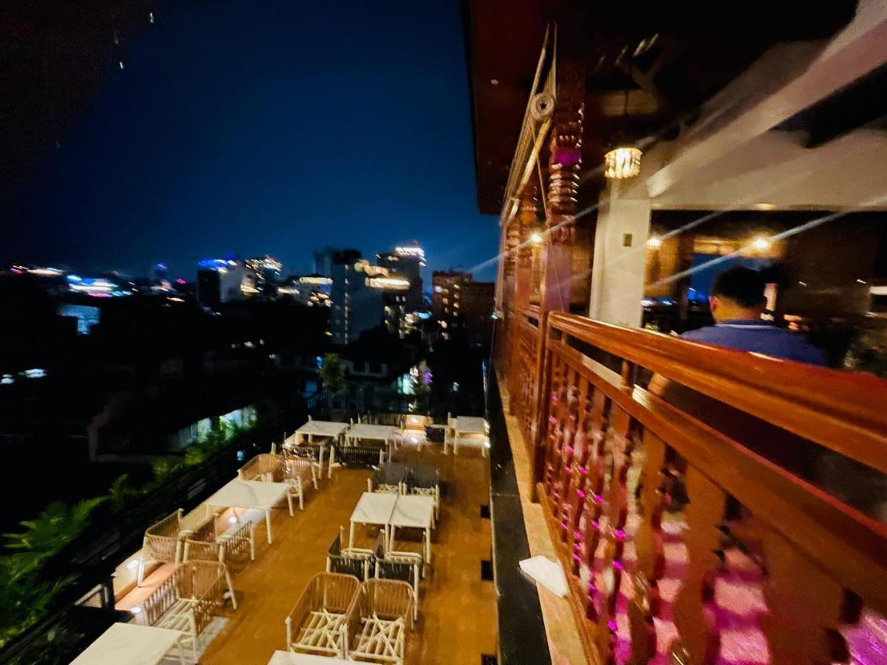 Hotel Timber House By Tara Group Kathmandu Esterno foto
