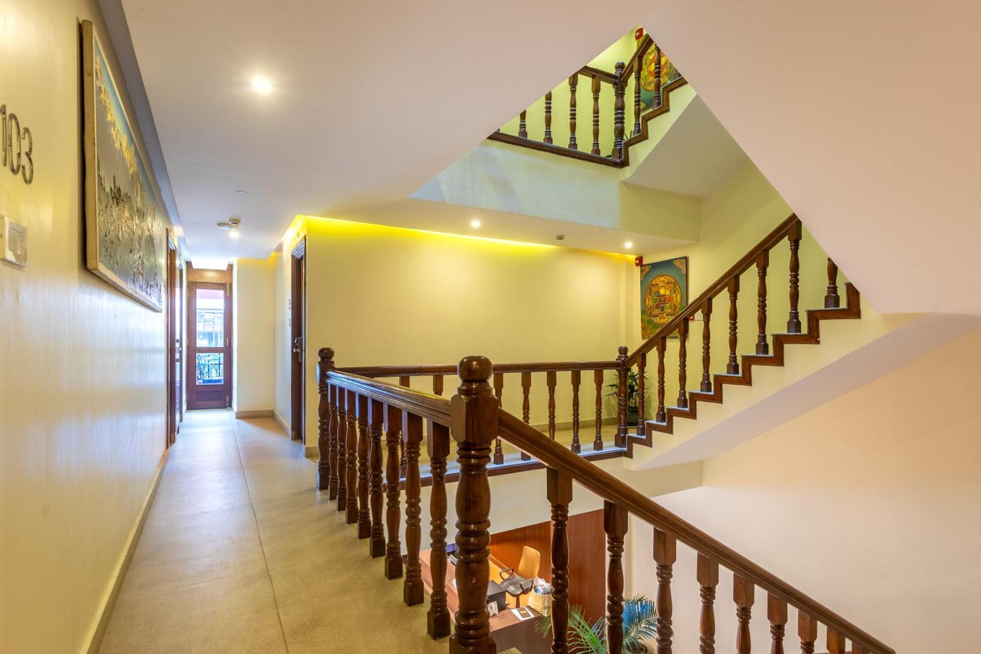 Hotel Timber House By Tara Group Kathmandu Esterno foto